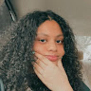 Meet your Posher, Elisa